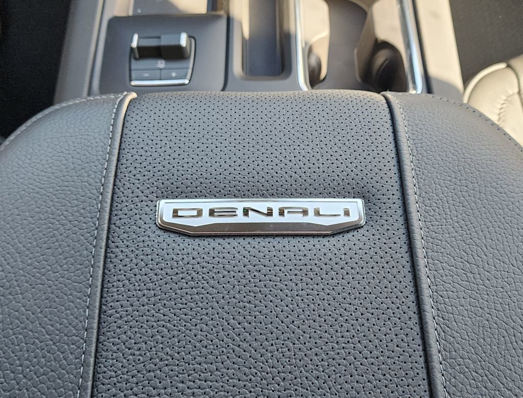 2026 GMC Sierra 2500HD Denali - Photo 37