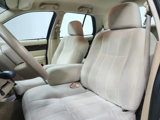 Used 2007 Gray Mercury GS image 10