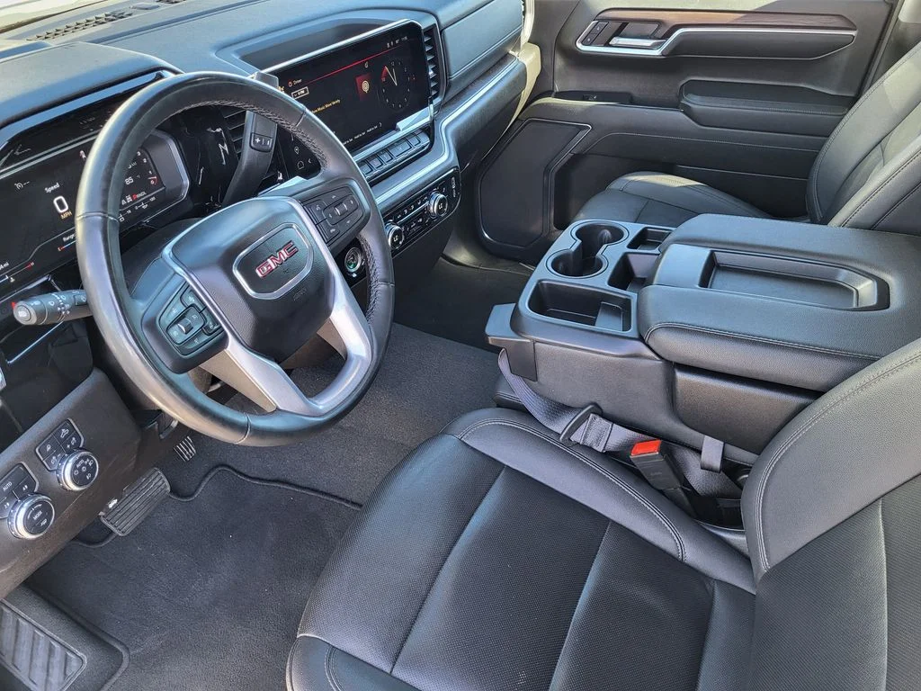 Used 2024 Summit White GMC SLT image 10