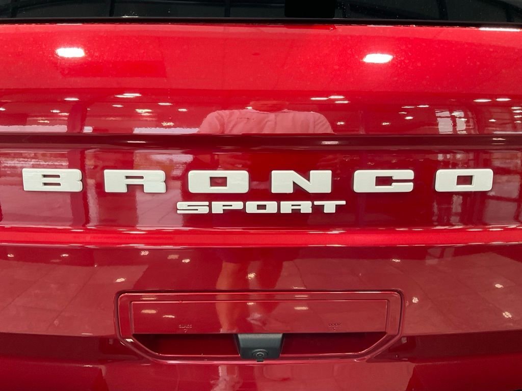 Used 2021 Red Ford Badlands image 23