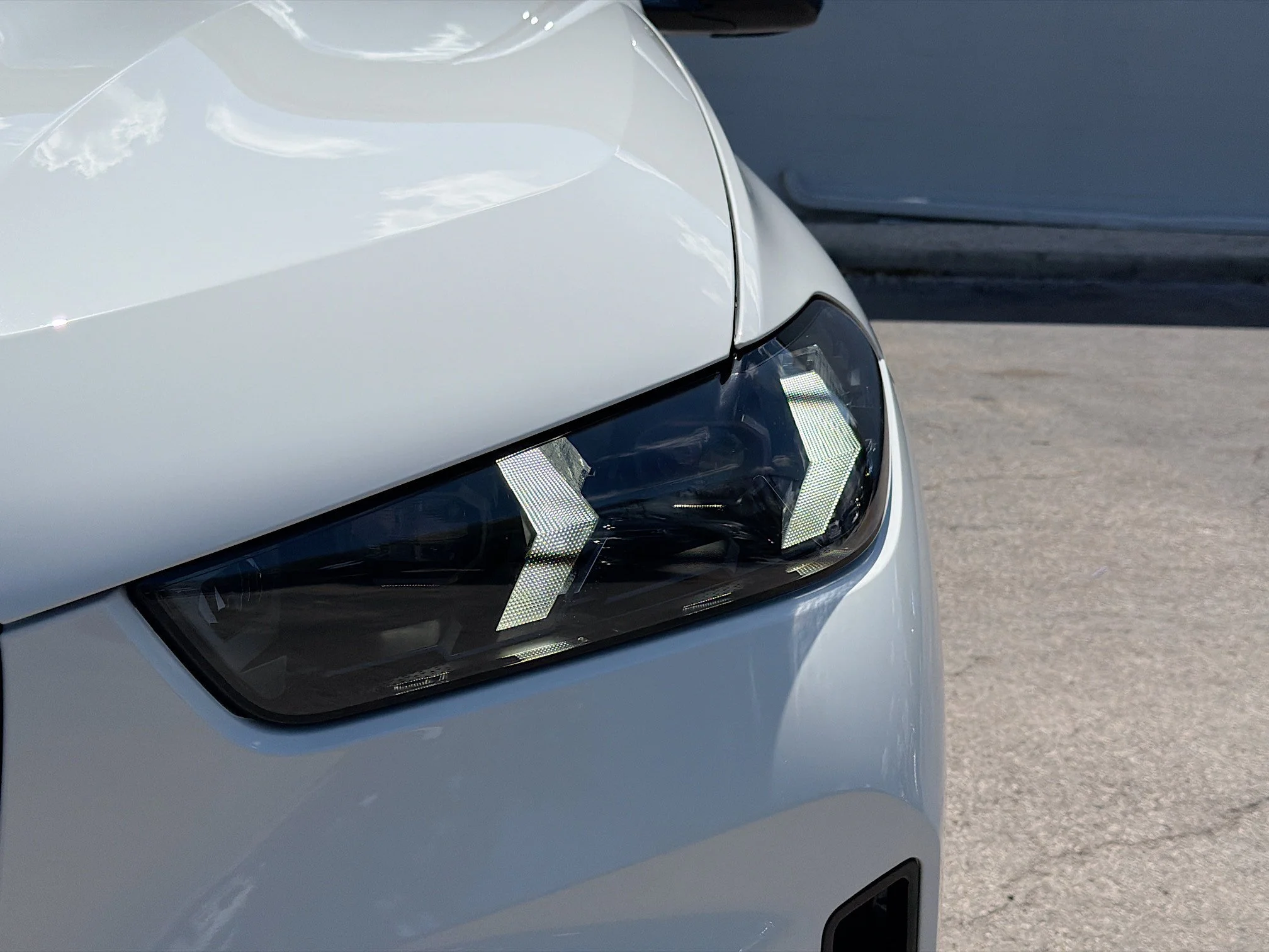 New 2026 Alpine White BMW xDrive40i image 9