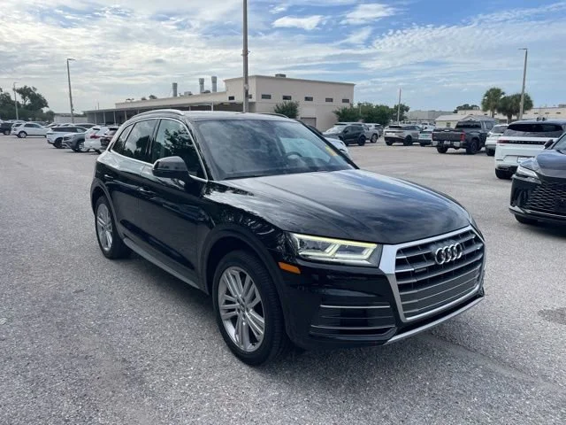 2018 Audi Q5 2.0T quattro S tronic Premium Plus's photo