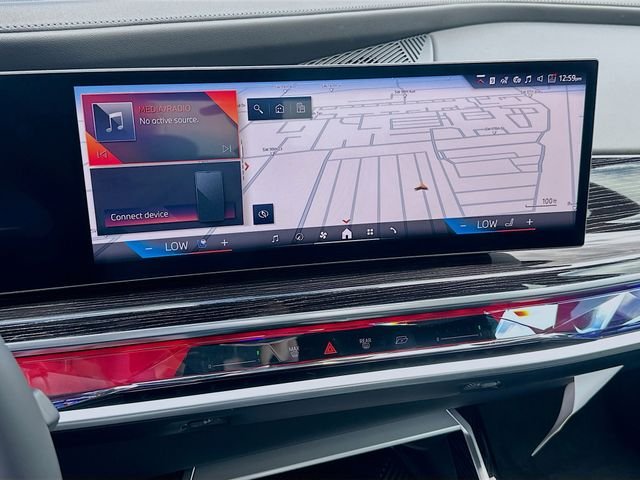 New 2026 Gray BMW 750e xDrive image 10