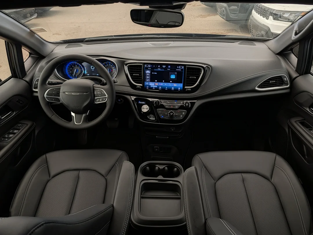 New 2027 Black Chrysler Select - - AWD - Customer Preferred Pkg 27L - Safety Sphere - Full Sunroof & More! image 25