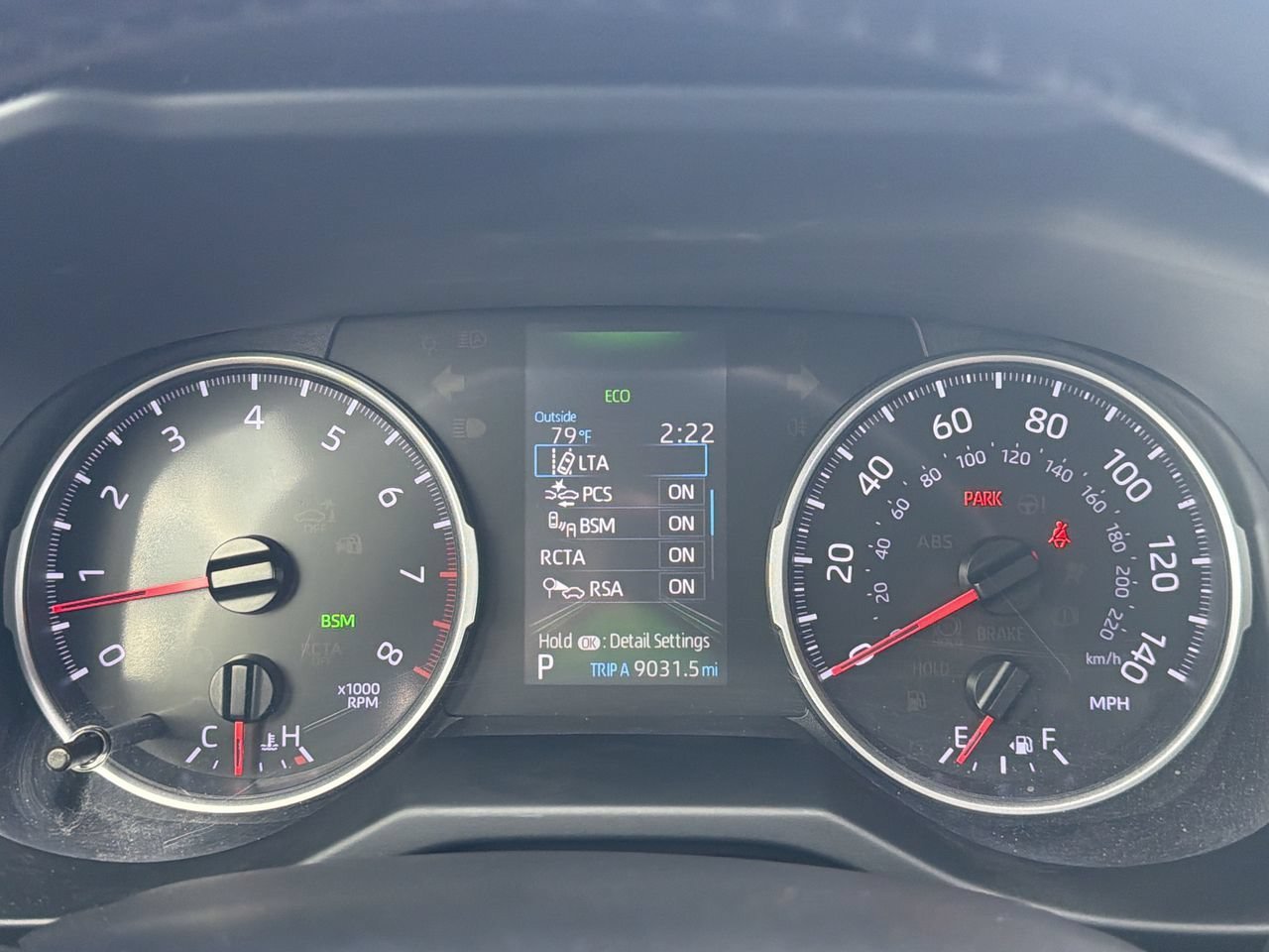 Used 2020 Silver Sky Metallic Toyota XLE Premium image 31