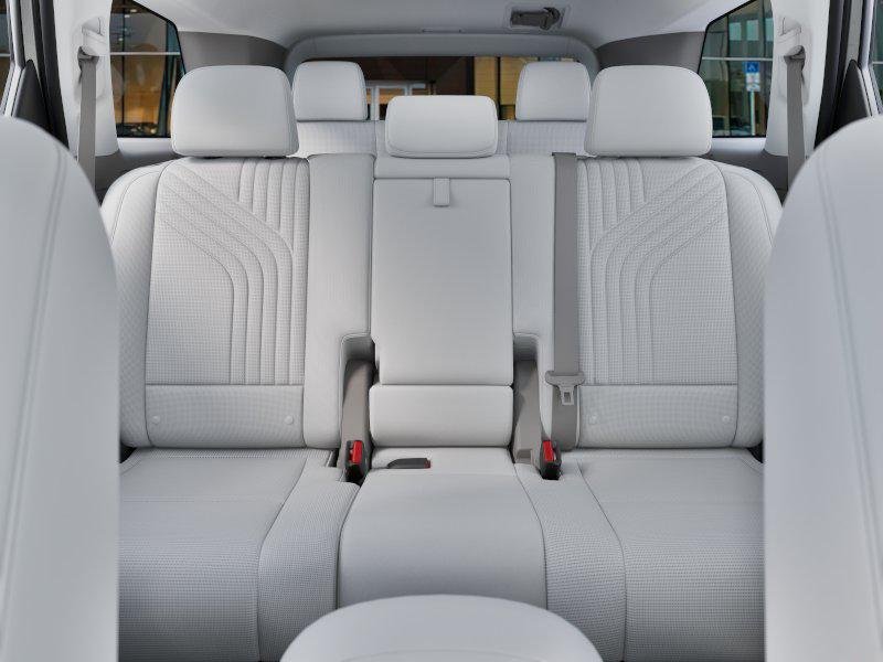 New 2027 Shimmering Silver Hyundai Blue SEL 8P image 12