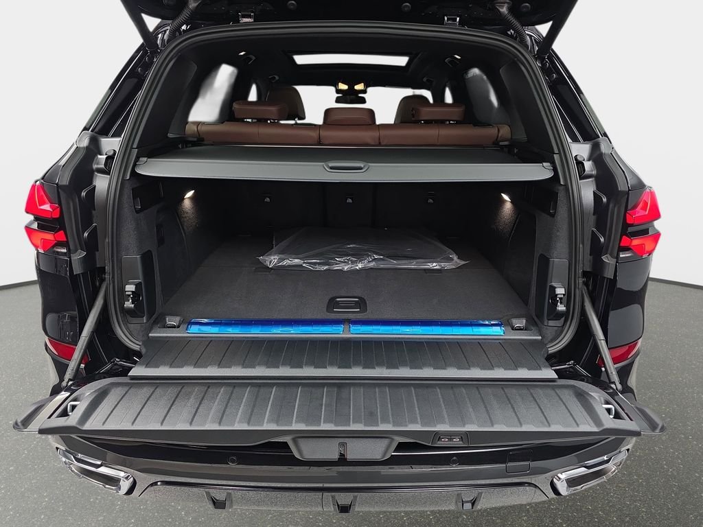 2026 BMW X5 50e - Photo 12