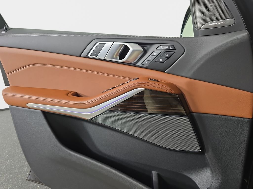 2026 BMW X7 M60i - Photo 28