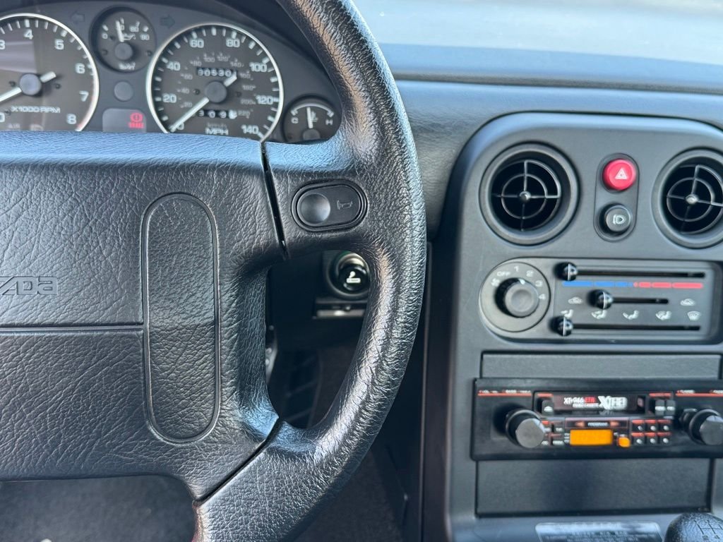 Used 1990 Classic Red Mazda Base image 10