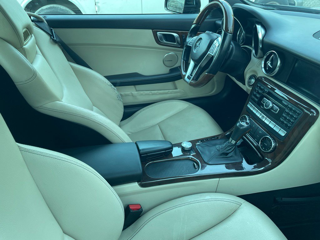 Used 2013 Black Mercedes-Benz SLK 250 image 8