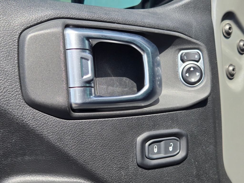 Used 2020 Gray Jeep Sport image 21