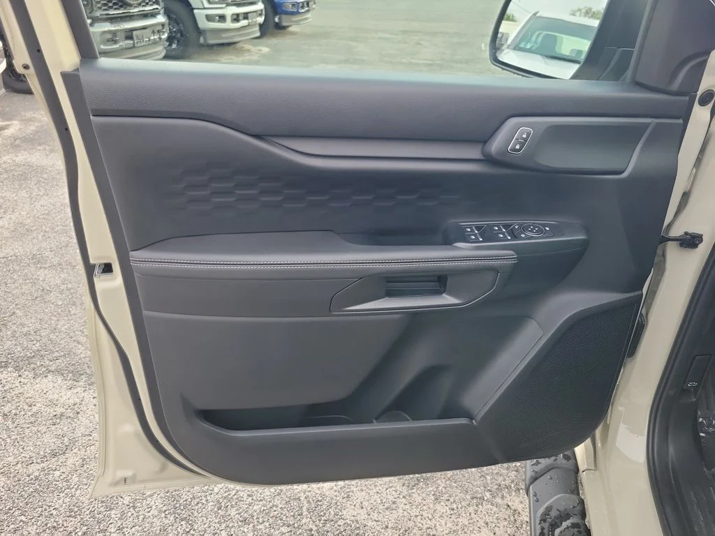 New 2026 Desert Sand Ford XLT image 15