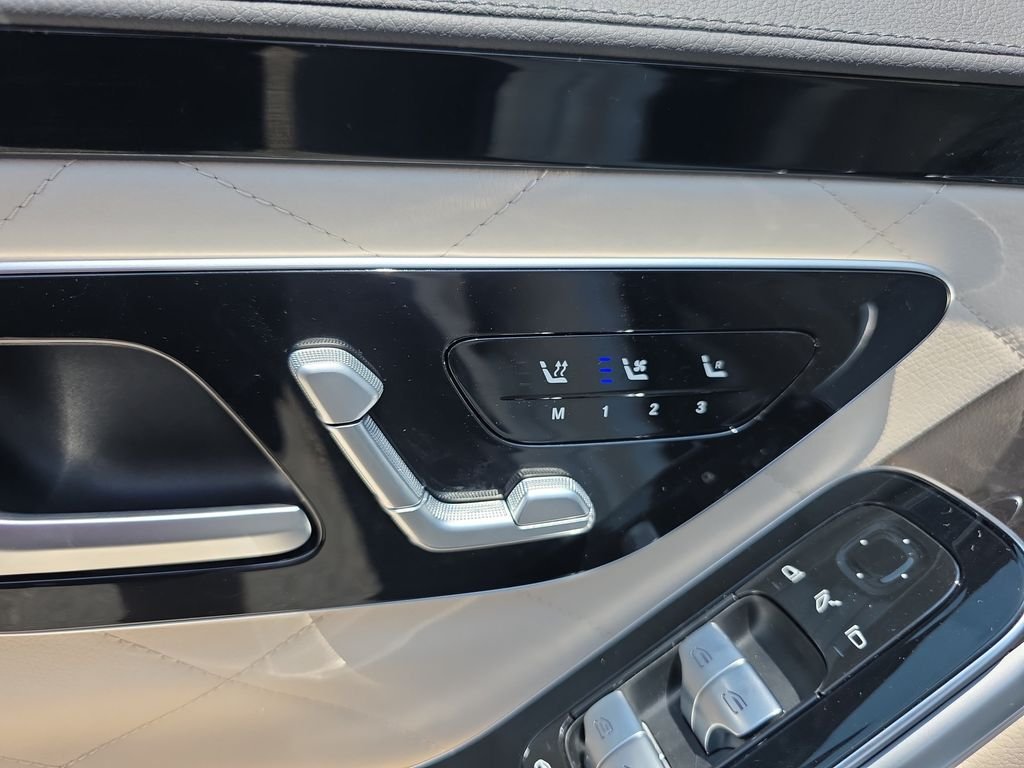 Certified Used 2022 White Mercedes-Benz S 580 image 11