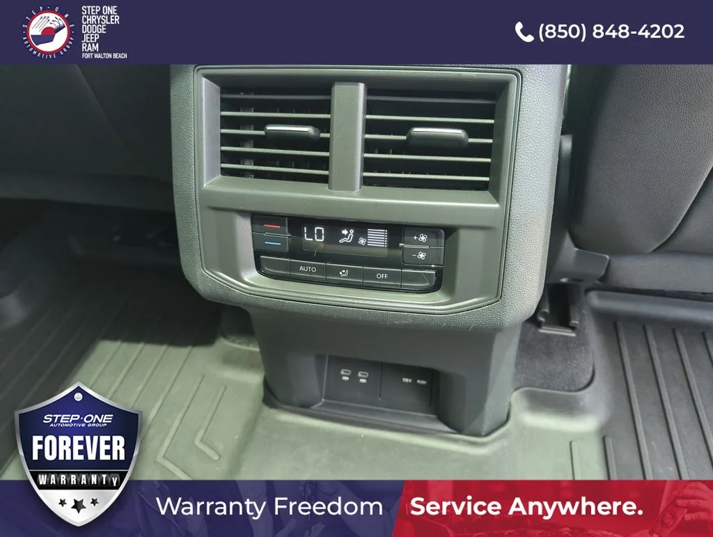 Used 2023 Black Volkswagen 3.6L V6 SE w/Technology image 35