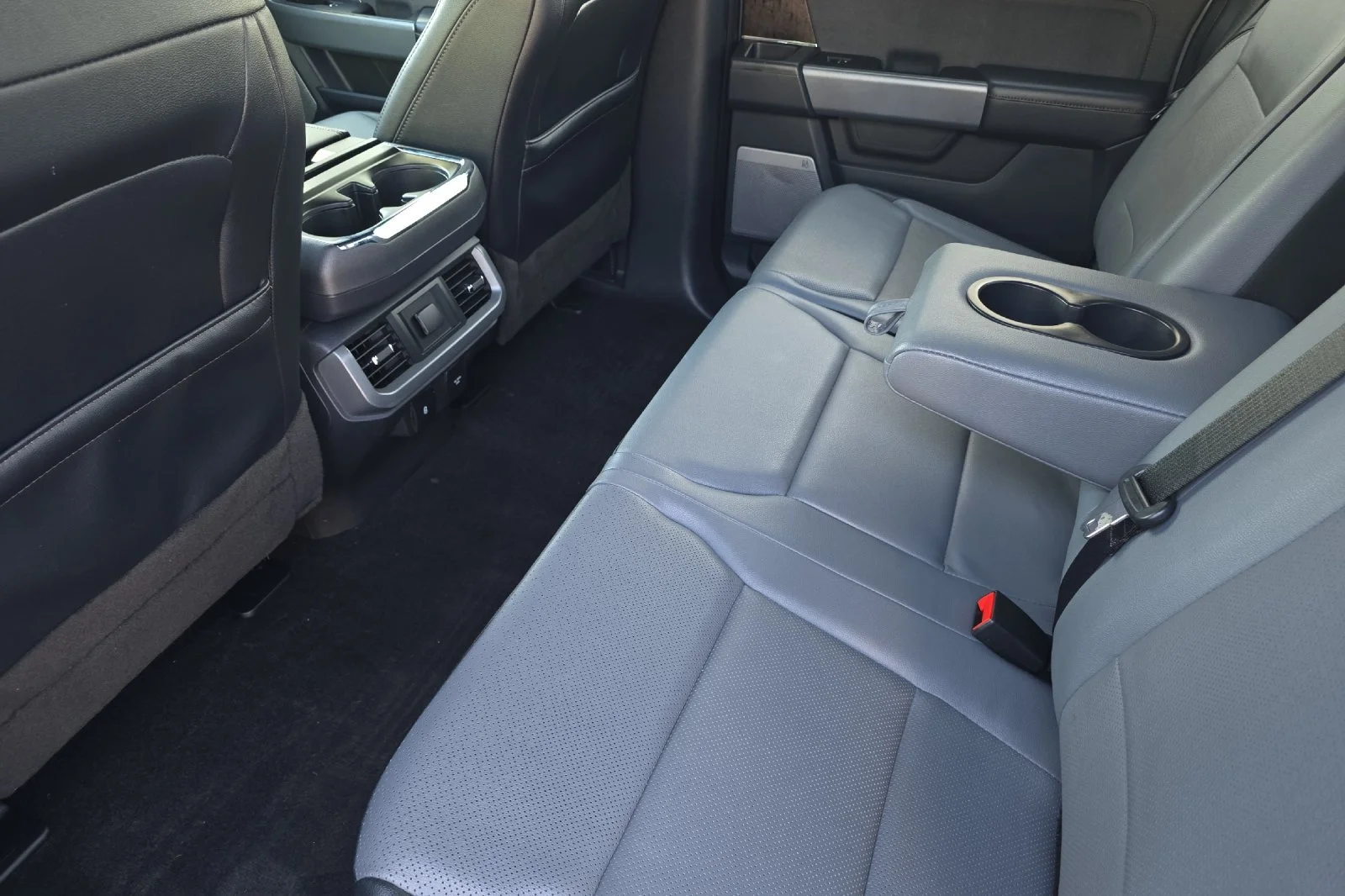 Used 2022 Gray Ford  image 10