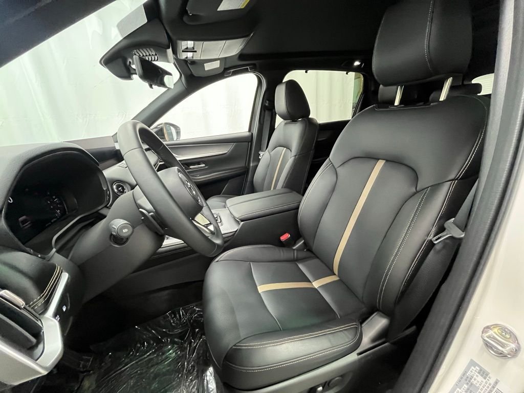New 2025 Rhodium White Premium Mazda Premium Plus AWD image 10