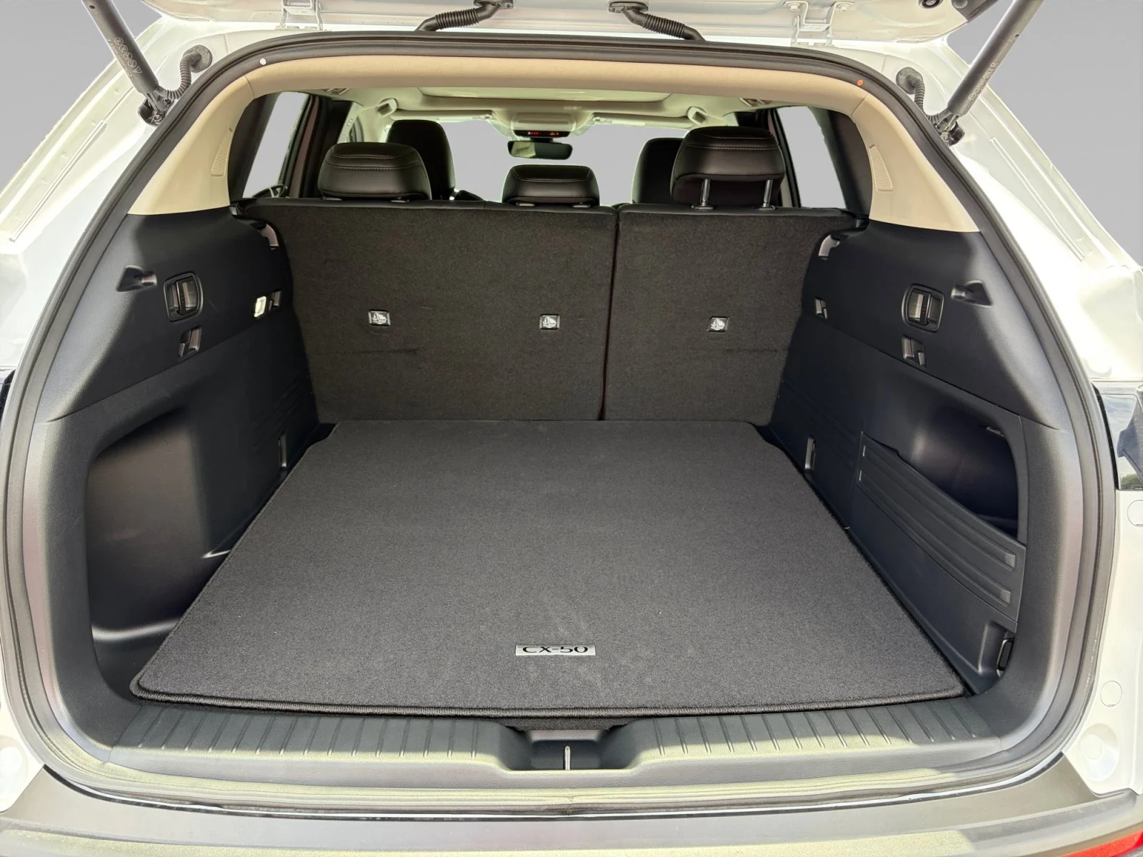2026 Mazda CX-50 Premium - Photo 15