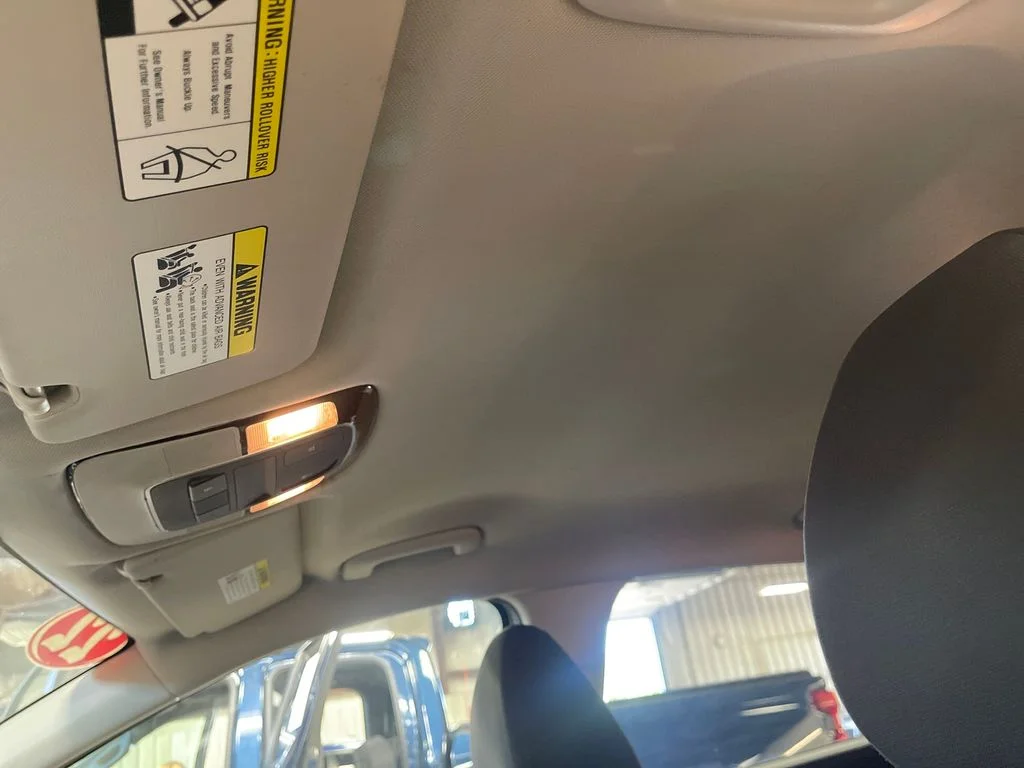 Used 2022 Blue Hyundai SEL image 13