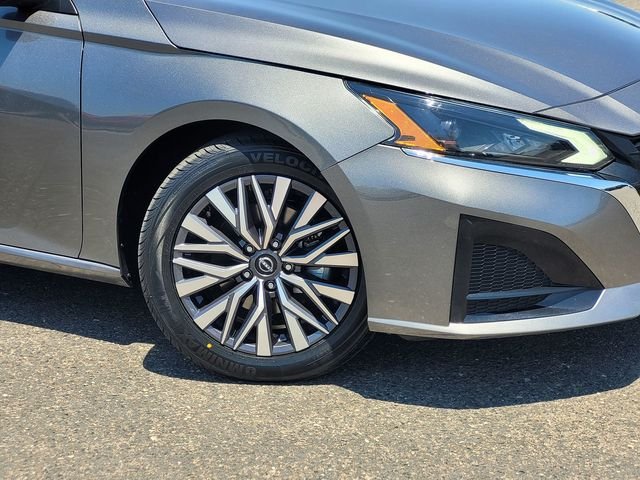 Used 2023 Gray Nissan 2.5 SV image 9