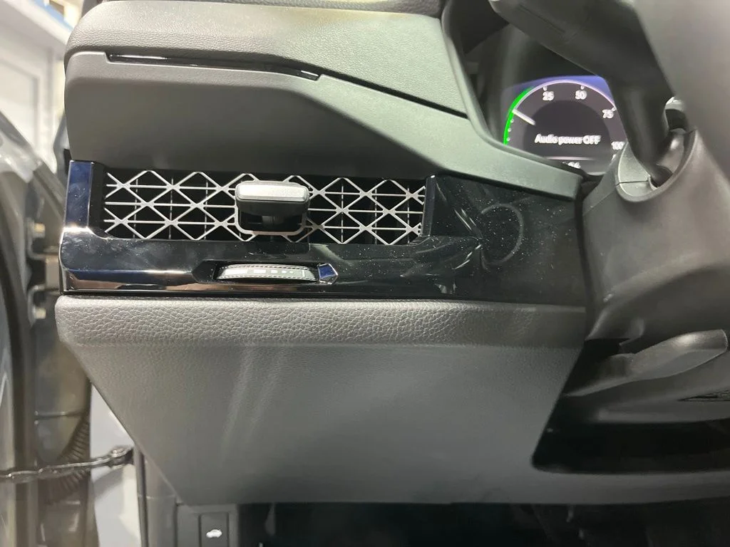 2026 Honda Accord Hybrid Touring - Photo 13