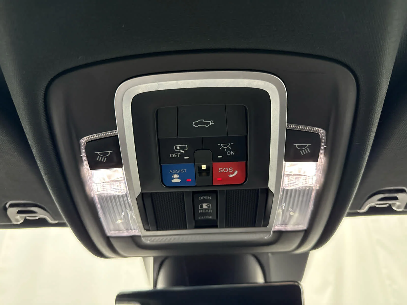 Used 2021 Gray/gray Ram Laramie image 22