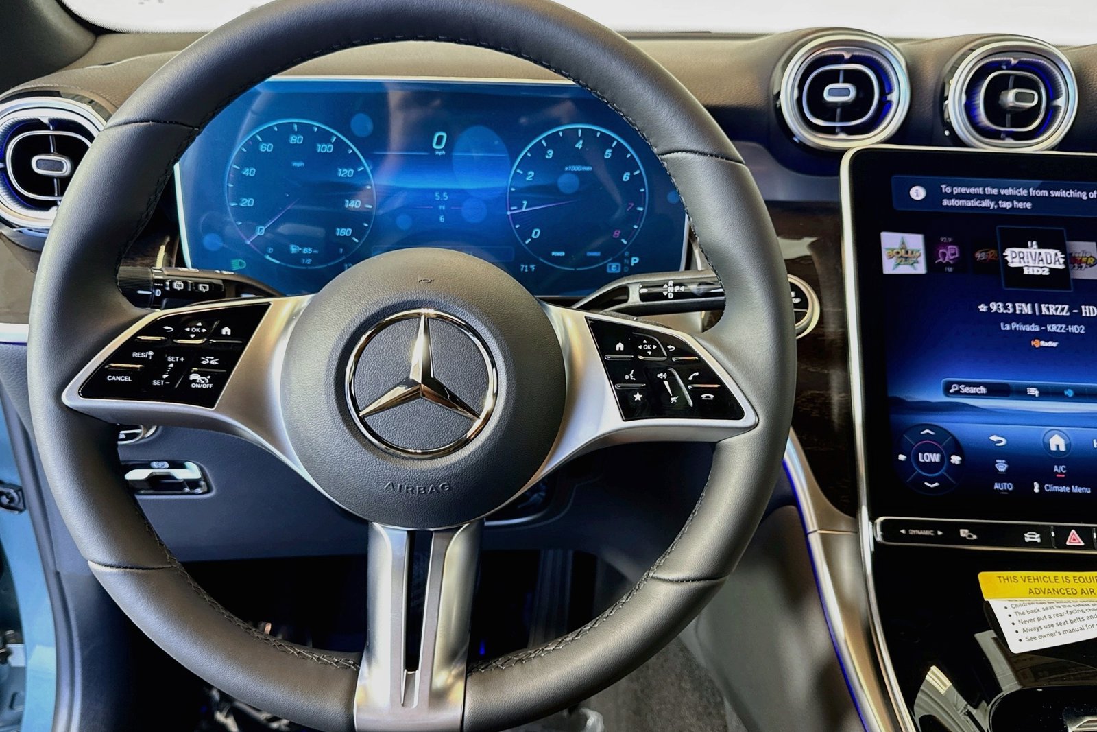 New 2026 Verde Silver Metallic Mercedes-Benz GLC 300 image 11