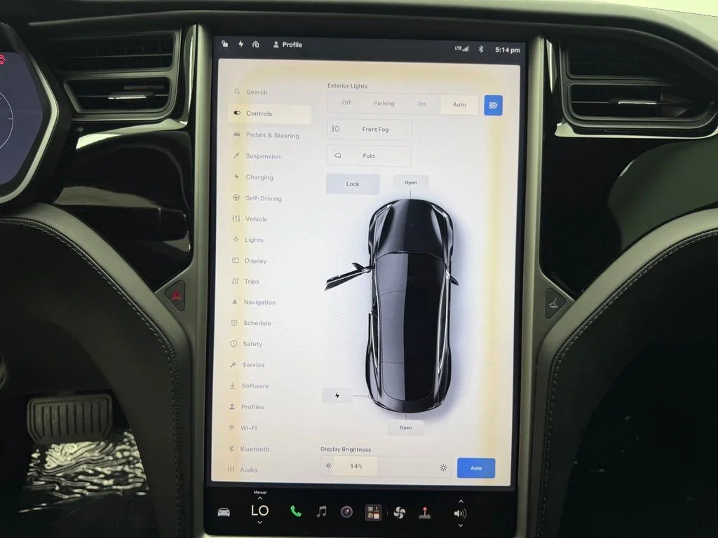 Used 2018 Black Tesla 75D image 5