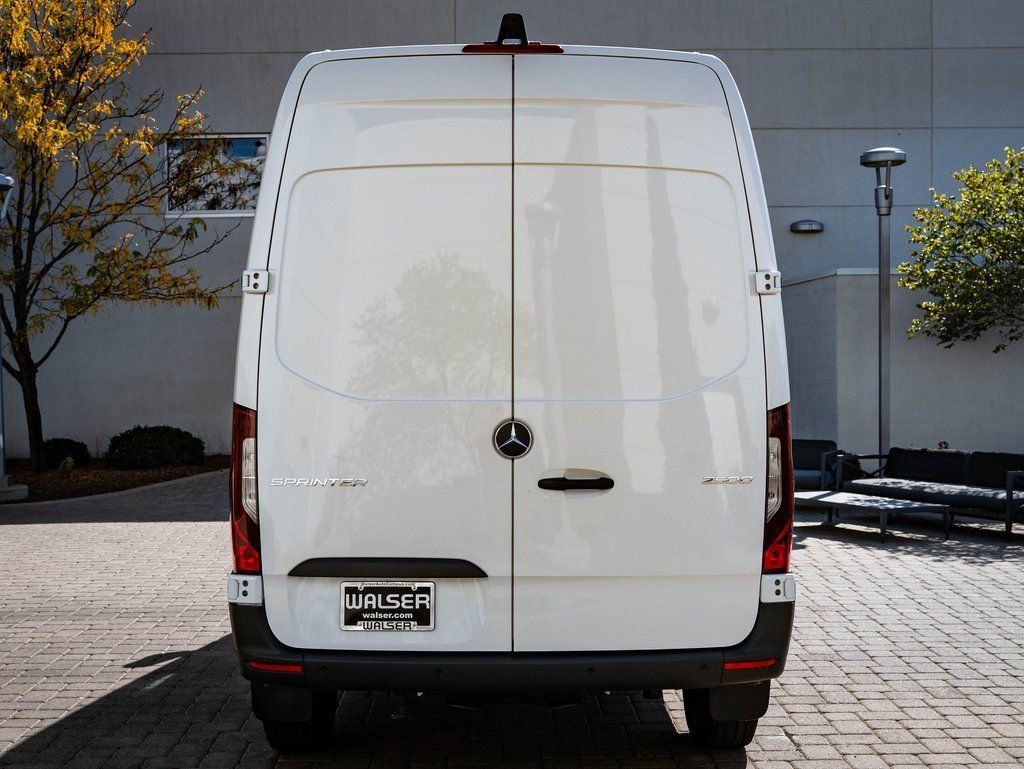 2026 Mercedes-Benz Sprinter Cargo Van Base - Photo 9