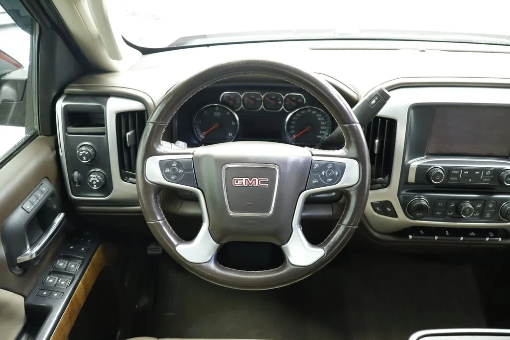 Used 2018 Red GMC SLT image 20