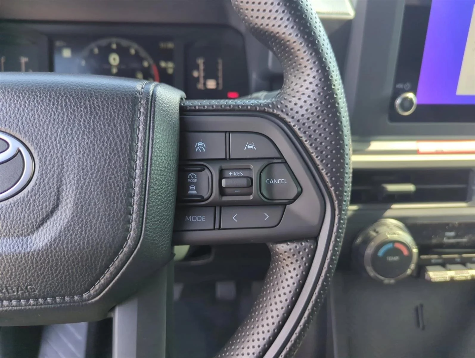 Used 2025 Underground Toyota SR5 image 17