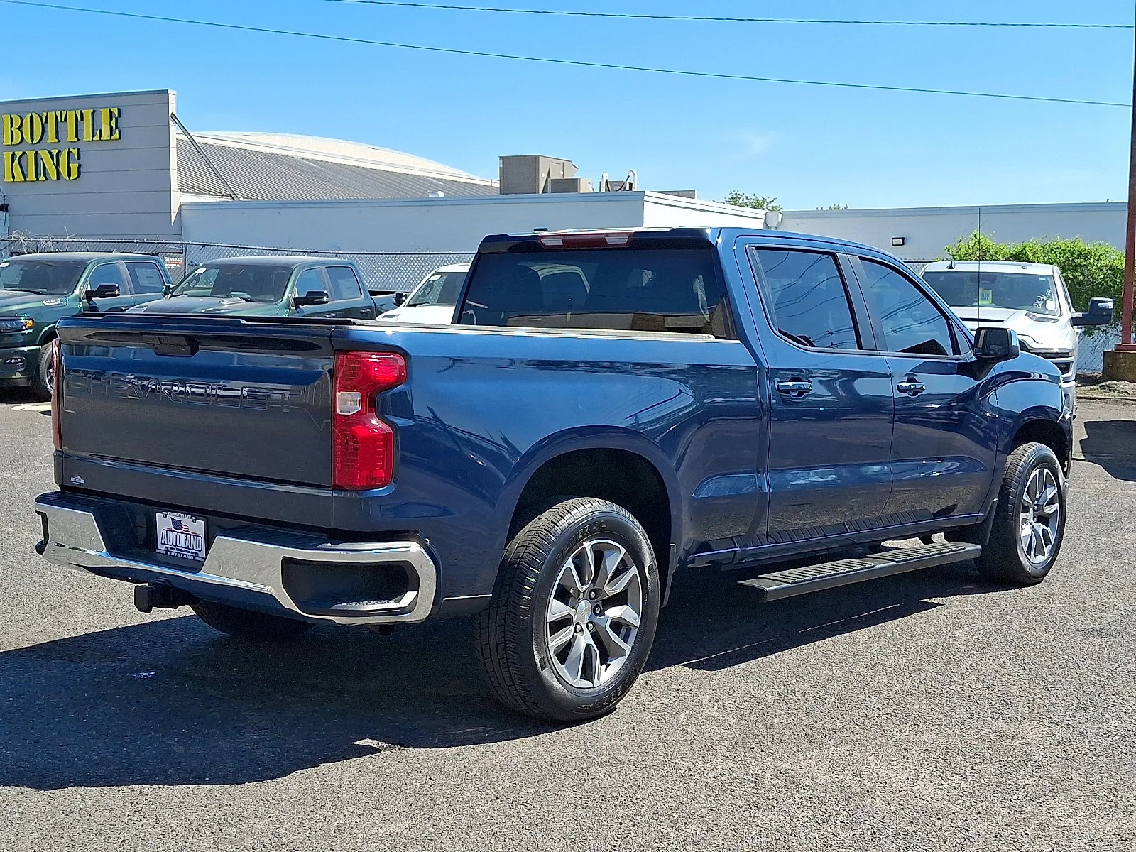 Used 2022 Northsky Blue Metallic Chevrolet LT image 7