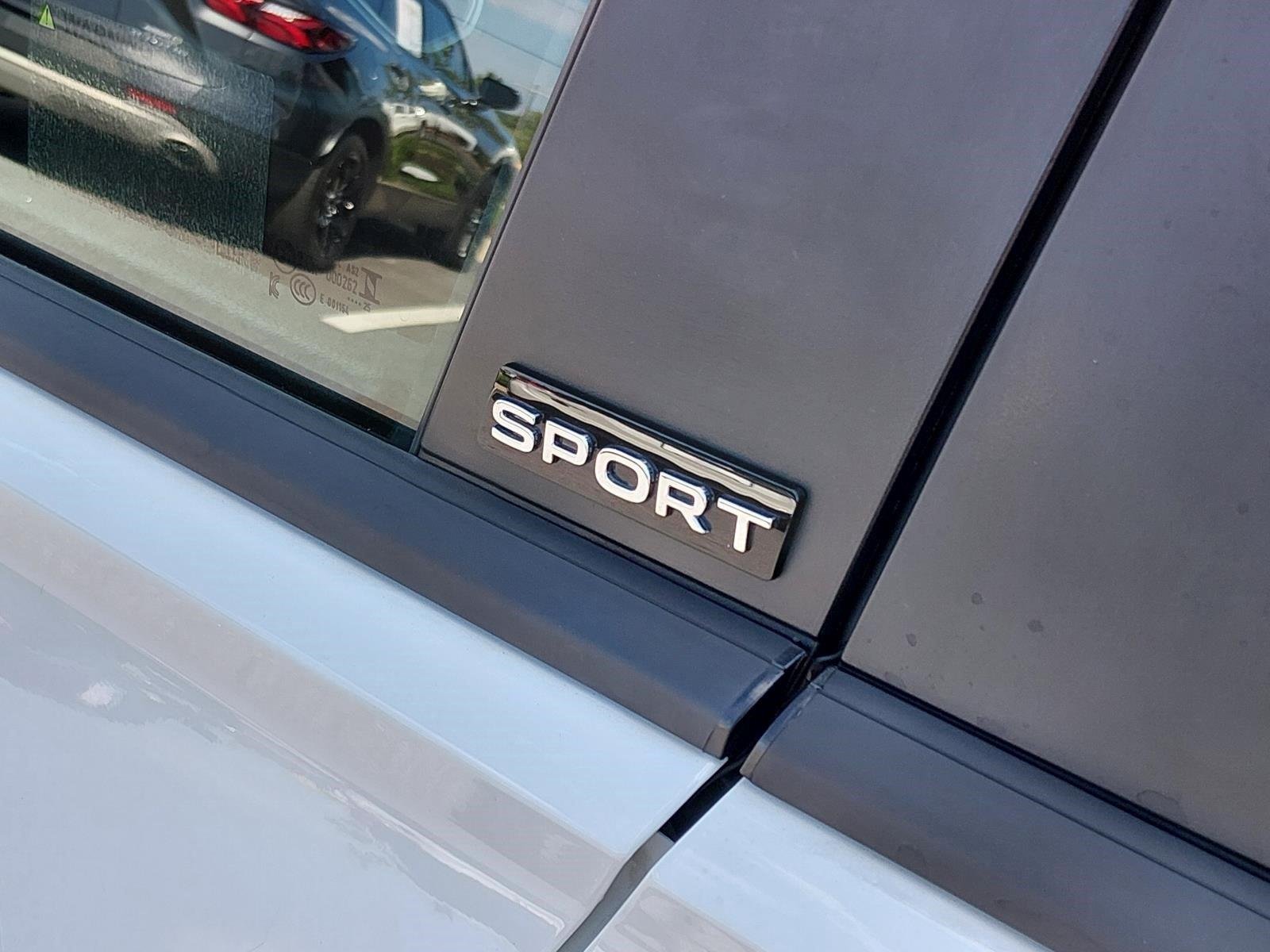Used 2025 Pure White Volkswagen Sport image 22