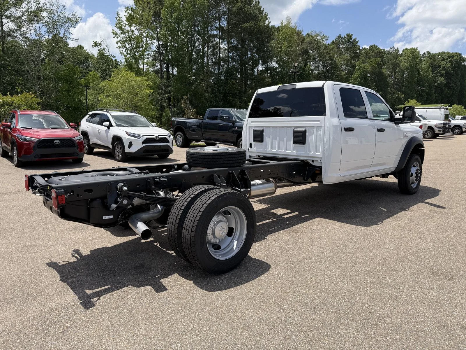 New 2026 Bright White Clear-Coat Exterior Paint RAM Tradesman image 6