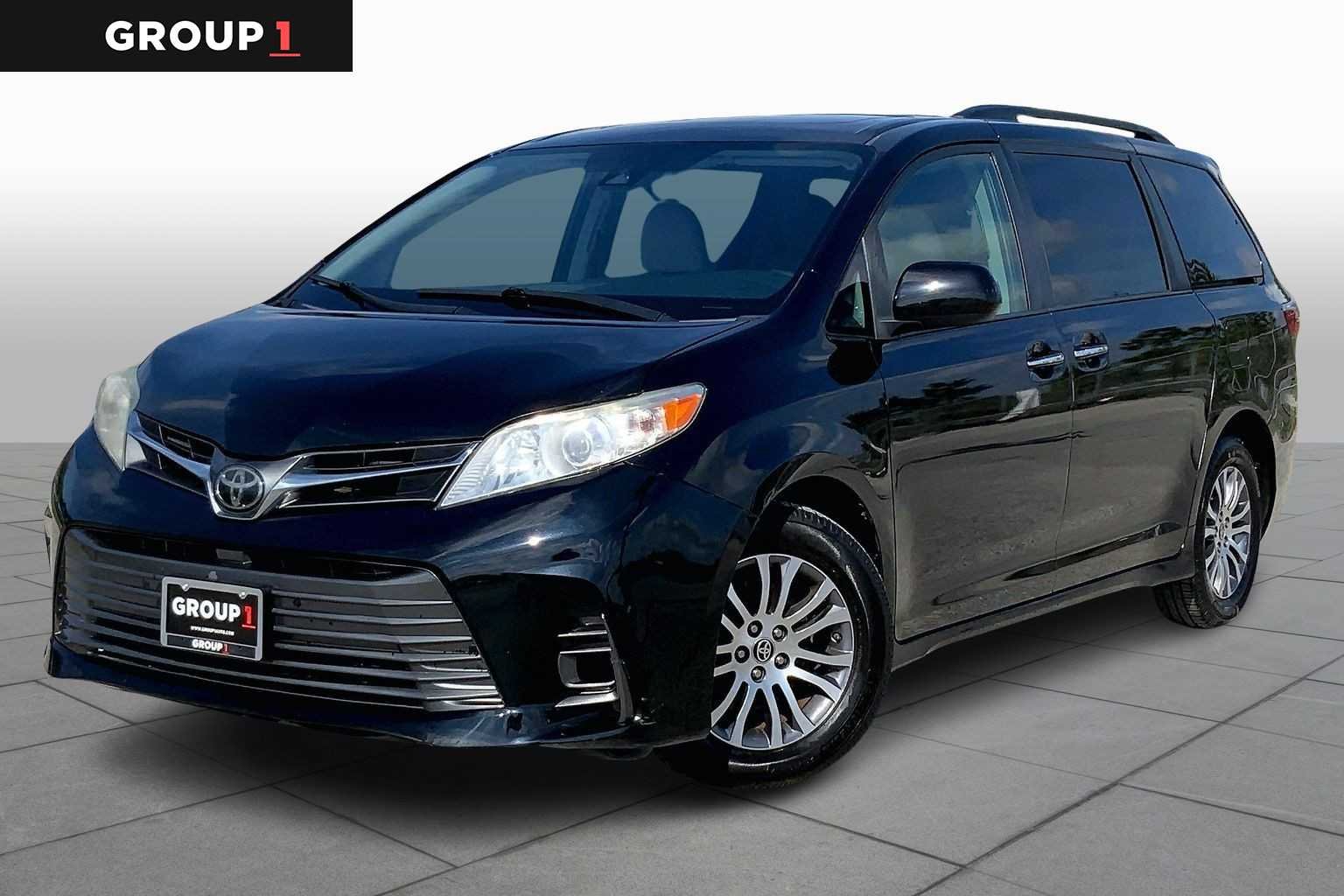 2020 Toyota Sienna XLE