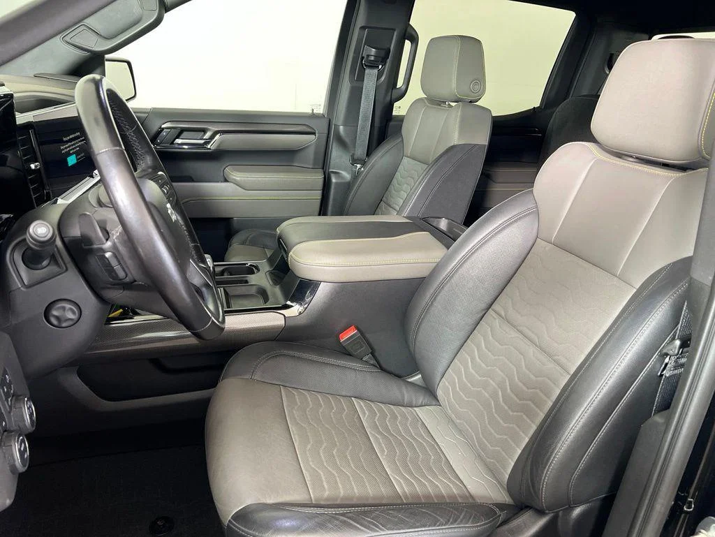 Used 2023 Black Chevrolet ZR2 image 4