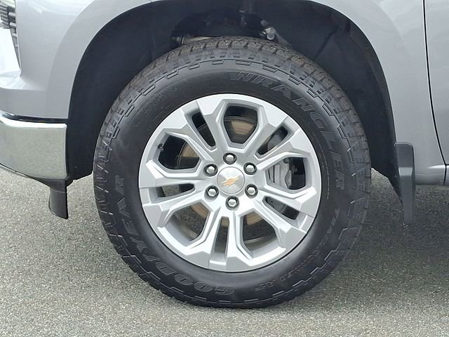 Used 2026 Sterling Gray Metallic Chevrolet LTZ image 40