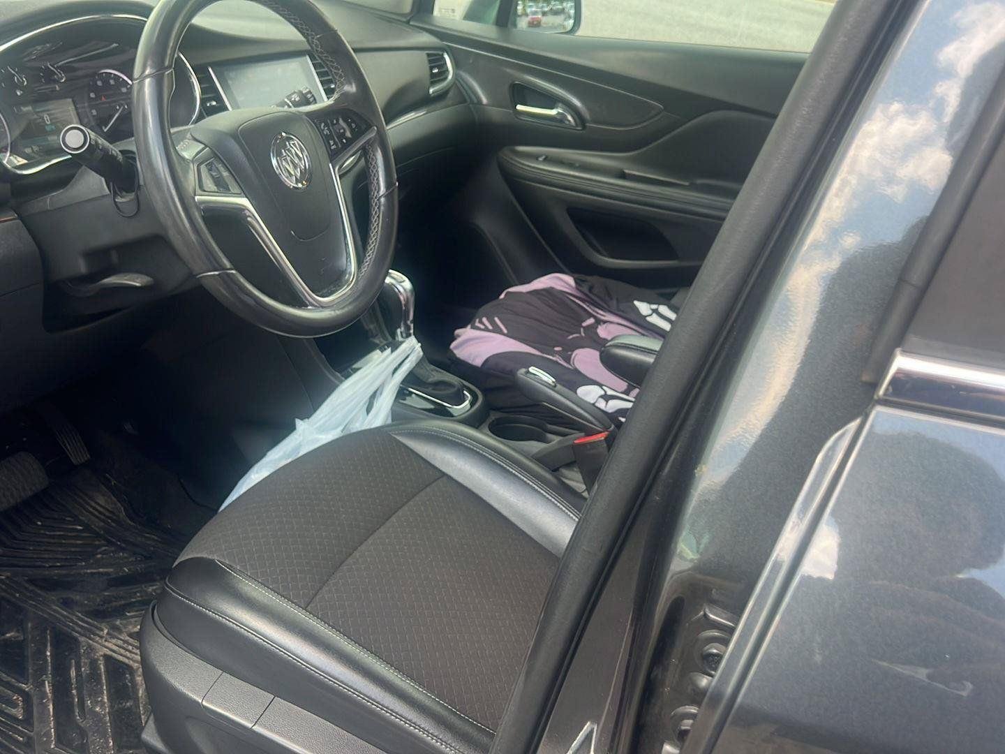 Used 2018 Graphite Gray Metallic Buick Preferred image 9