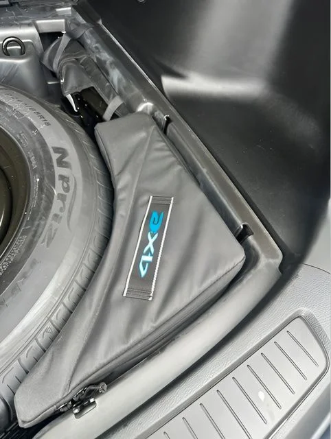 Used 2022 White Jeep 4xe image 35
