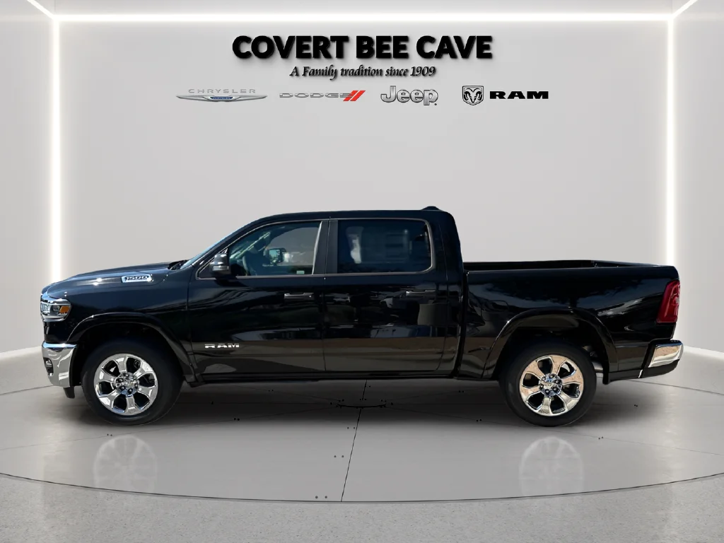 New 2026 Diamond Black Crystal Pearl-Coat Exterior Paint RAM Big Horn/Lone Star image 9