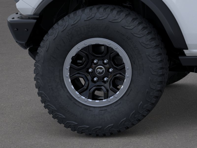 New 2026 Oxford White Ford Badlands® image 21