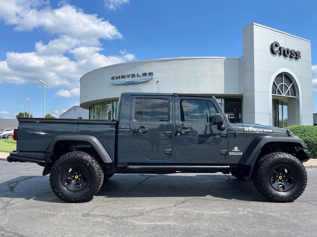 Used 2017 Rhino Clearcoat Jeep Unlimited Rubicon image 48