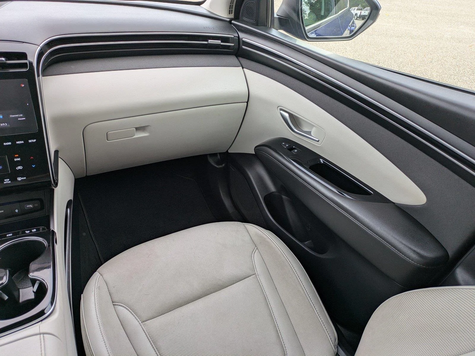 Used 2022 Intense Blue Hyundai Limited image 17