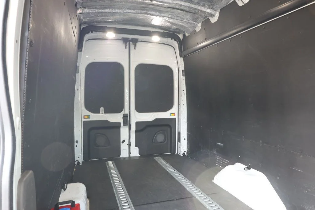Used 2024 Oxford White Ford T-350 148