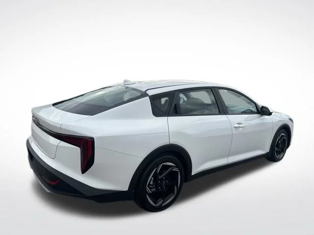 Used 2025 White Kia EX image 5