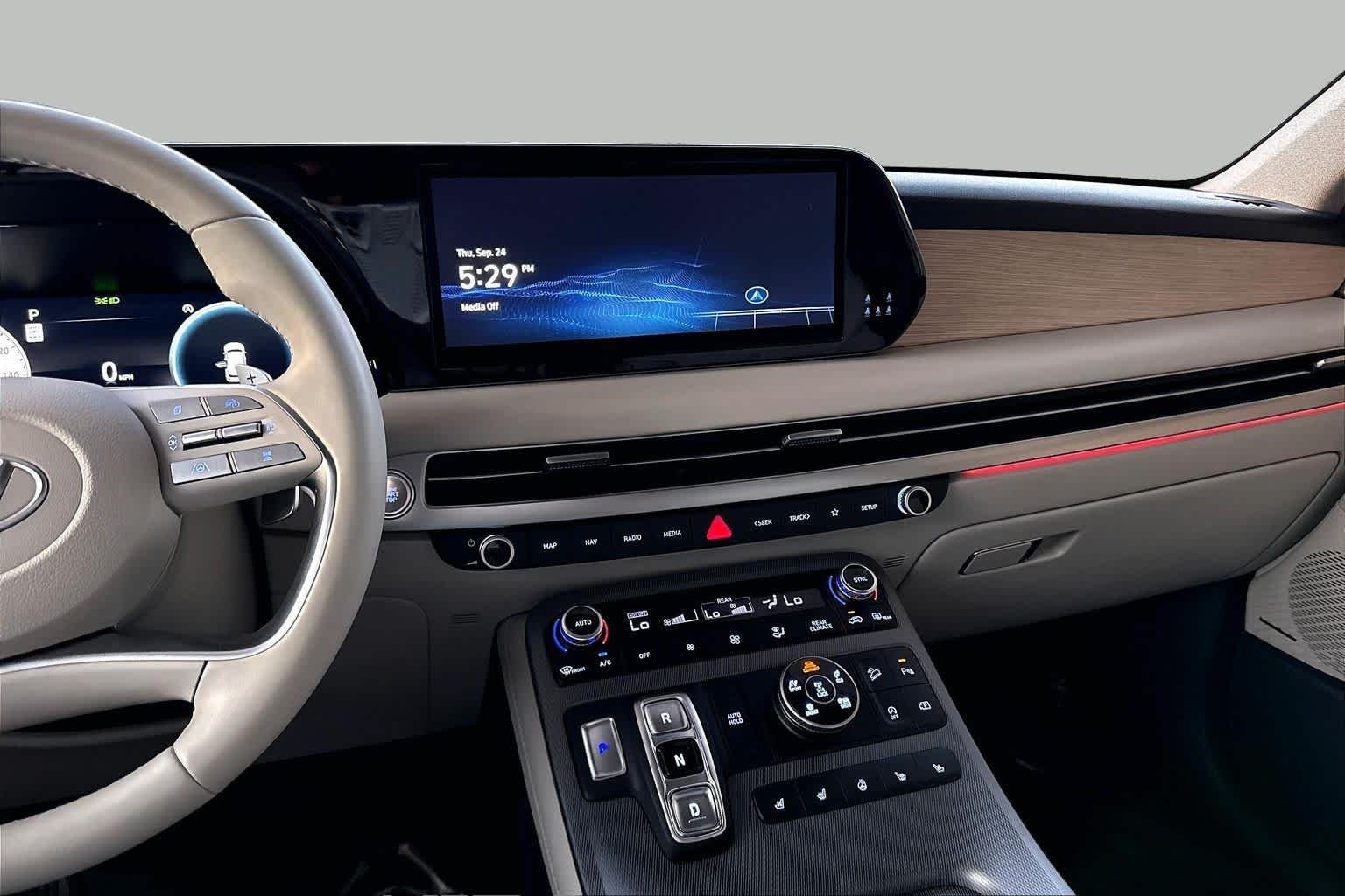 Used 2024 Hyper White Hyundai Limited image 7