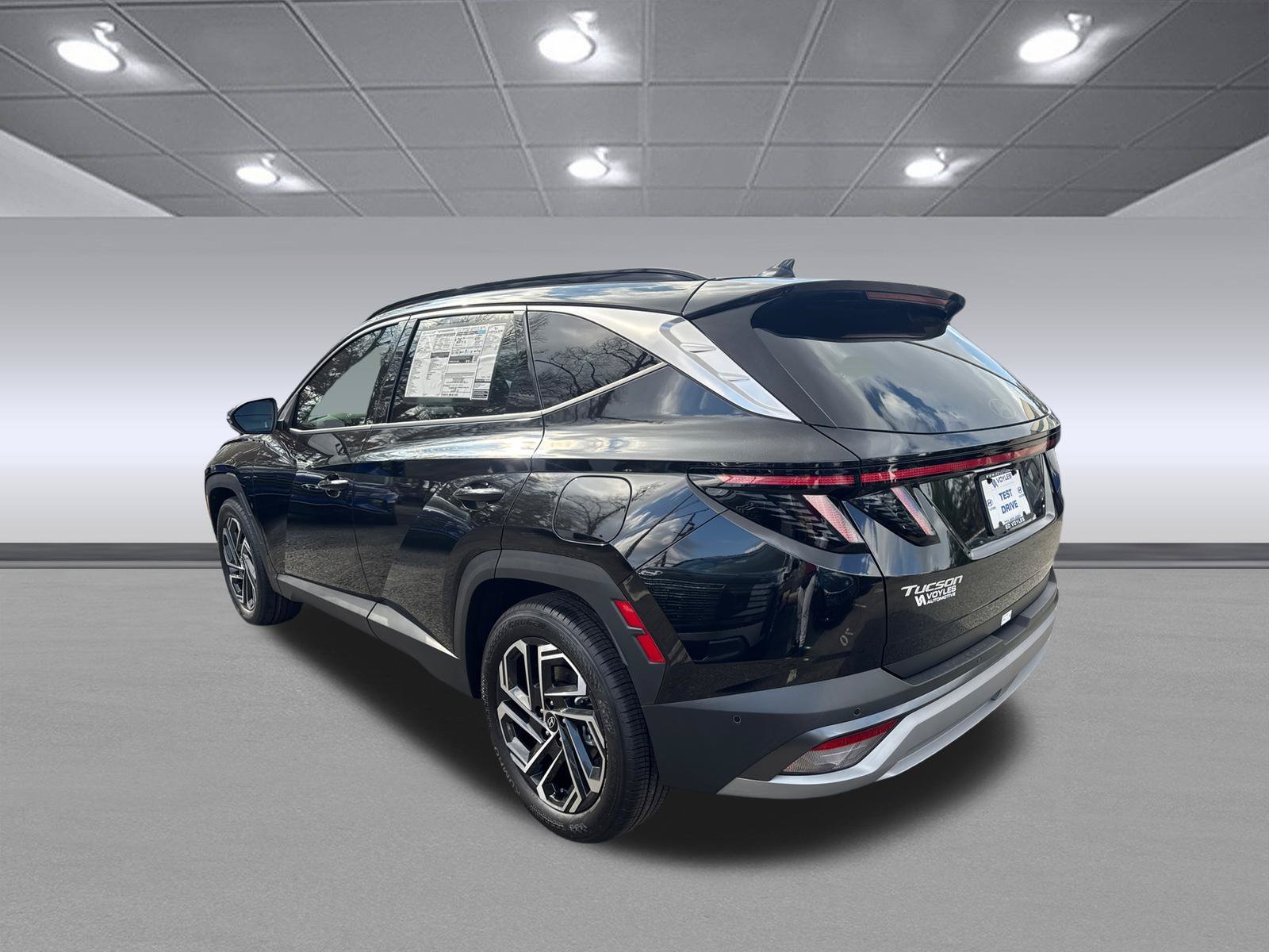 New 2026 Phantom Black Hyundai Limited image 7
