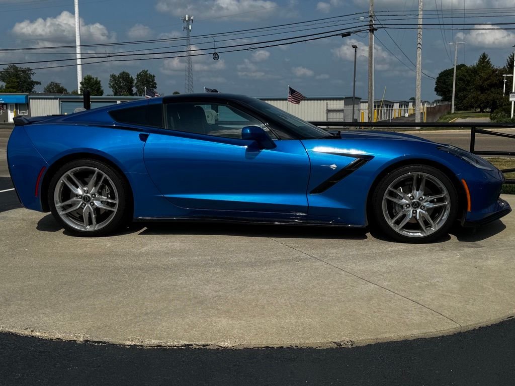 Used 2016 Laguna Blue Metallic Tintcoat Chevrolet Stingray image 8