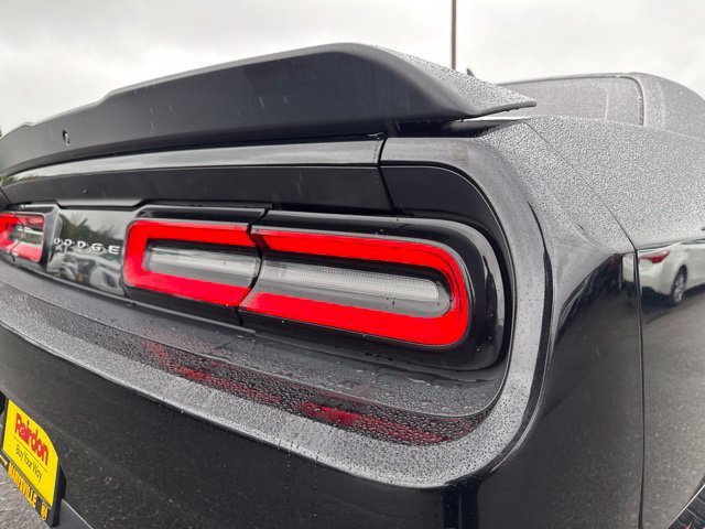Used 2016 Pitch Black Clearcoat Dodge R/T Plus Shaker image 17