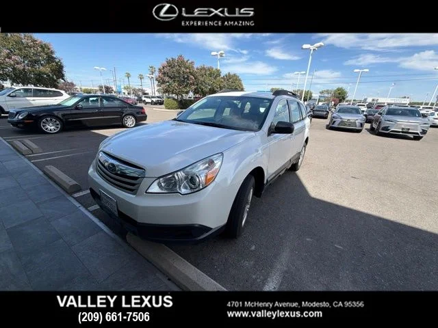 Used 2011 White Subaru 2.5i image 4