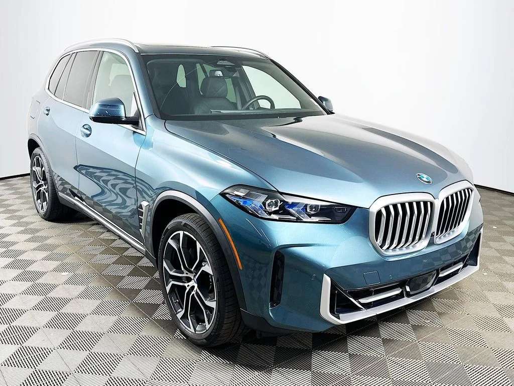 Certified Used 2026 Blue BMW xDrive40i image 3